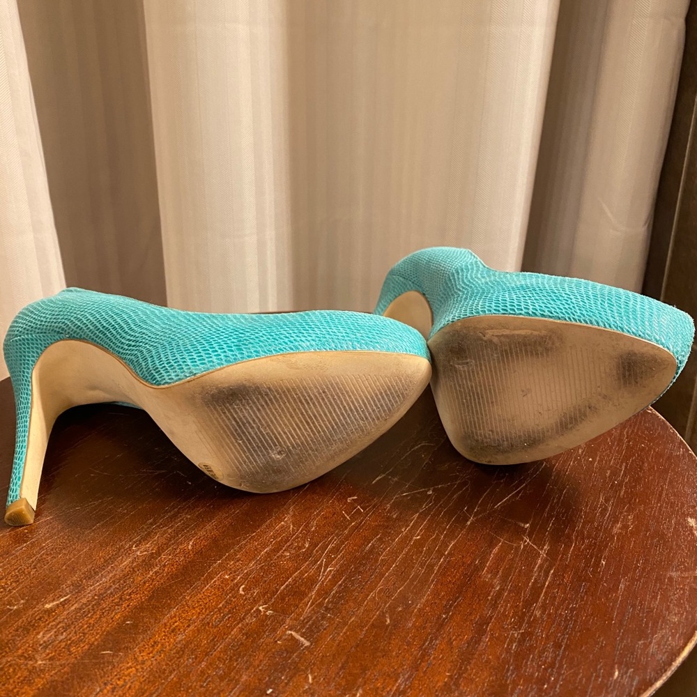 BCBGeneration heels - Picture 3 of 3